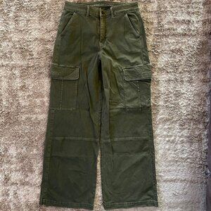 American Eagle Baggy Wide Leg Pants 8 Long- Olive Green